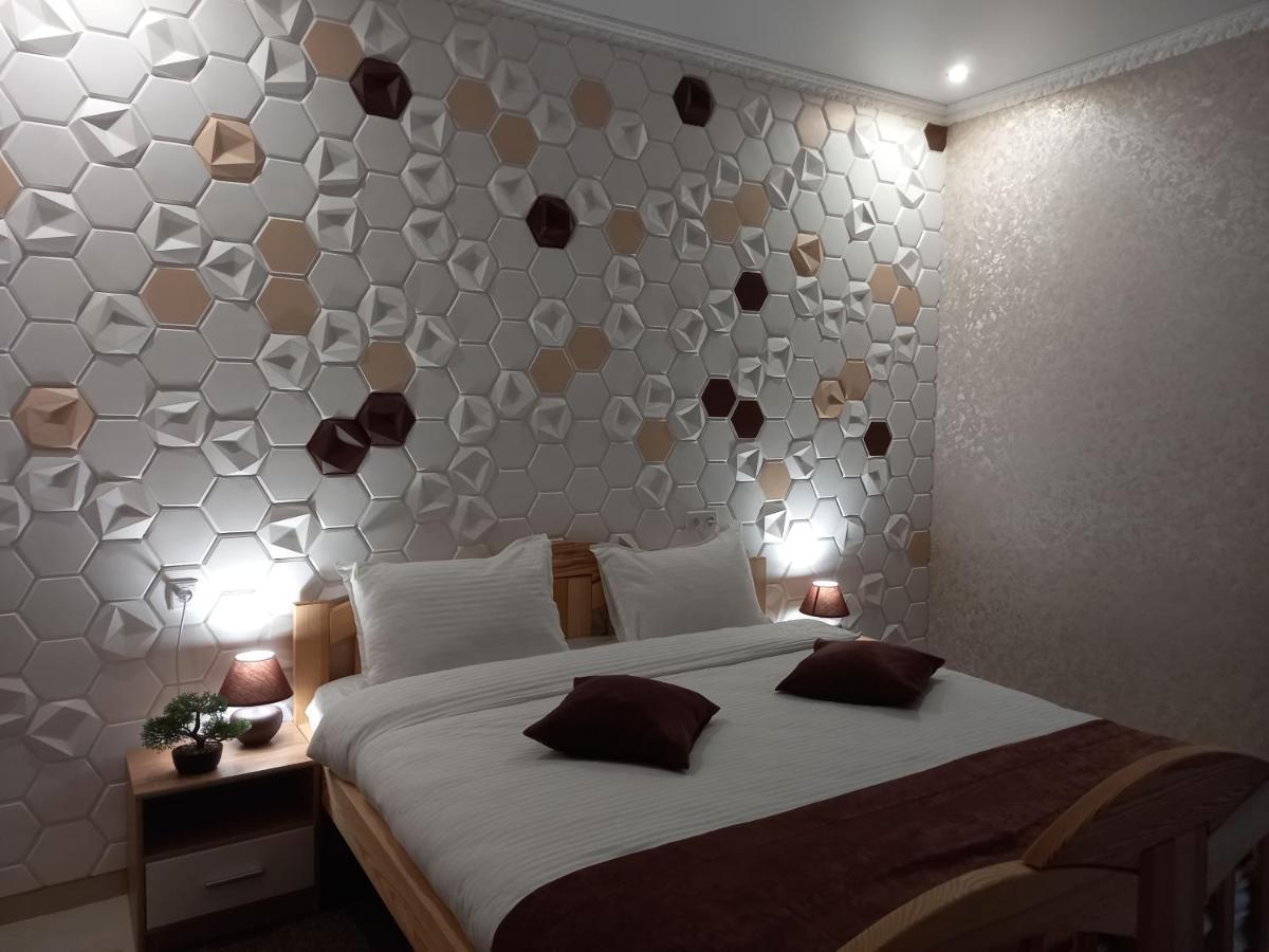 Готель River House Umanʼ المظهر الخارجي الصورة