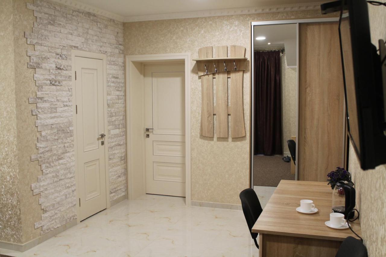 Готель River House Umanʼ المظهر الخارجي الصورة