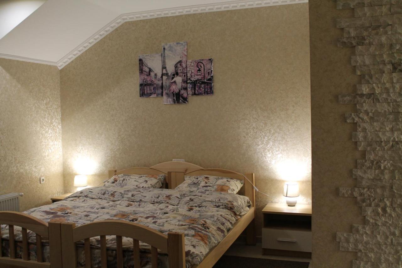 Готель River House Umanʼ المظهر الخارجي الصورة